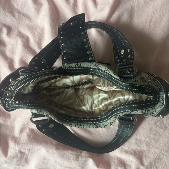 Guess Y2K Shoulder Bag - Picture 3 of 3